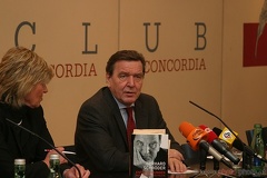 Gerhard Schröder - Entscheidungen (20061211 0044)